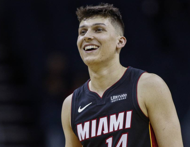 表现的肯定 表现的肯定